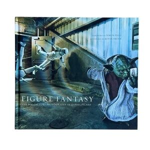 Figure Fantasy Daniel Picard 2016 Insight Editions Loot Crate Exclusive HC
